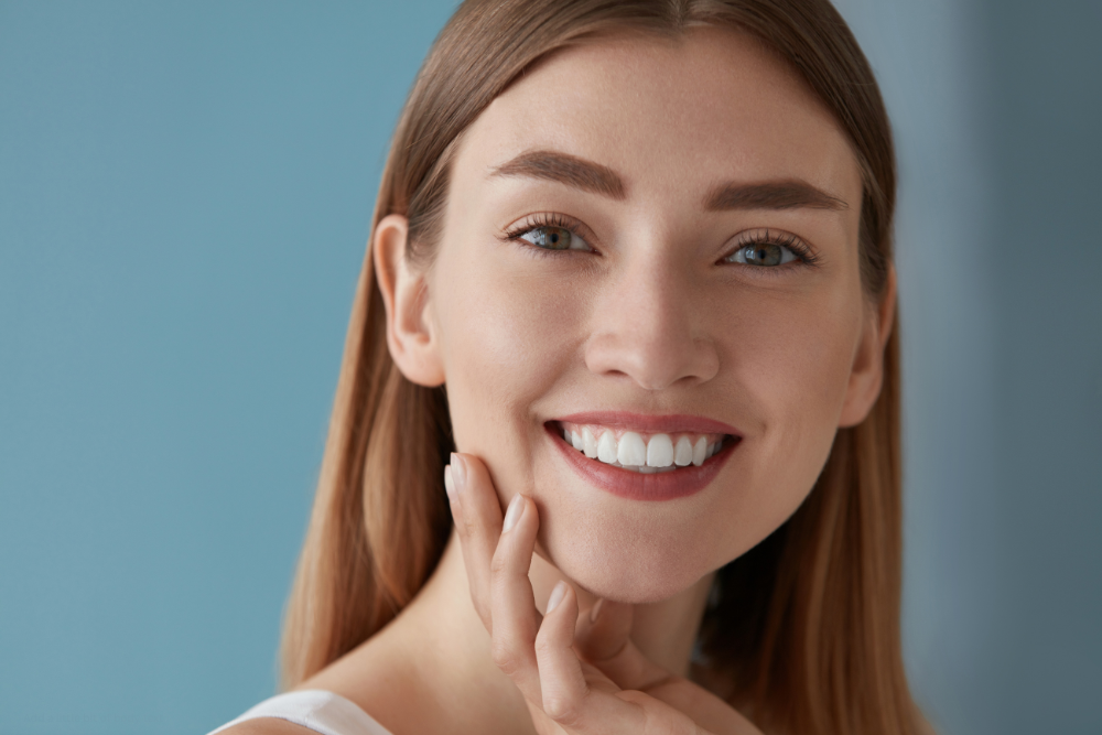 5 Signs You Might Need a Smile Makeover